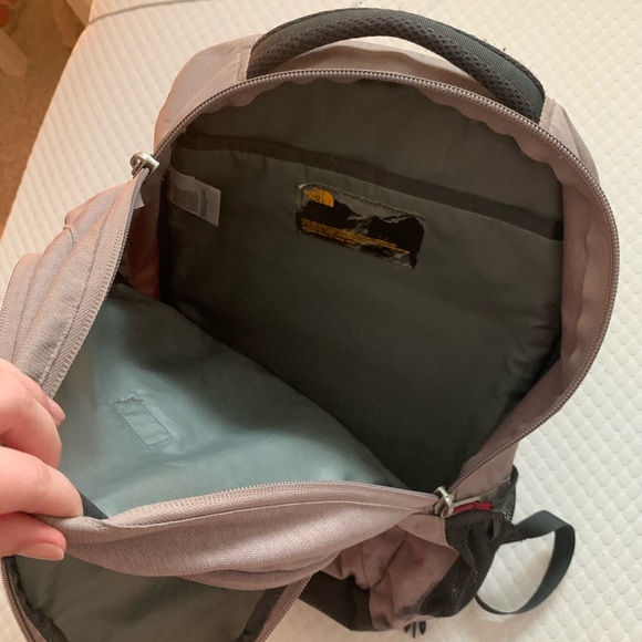 North Face backpack - Picture 4 of 4
